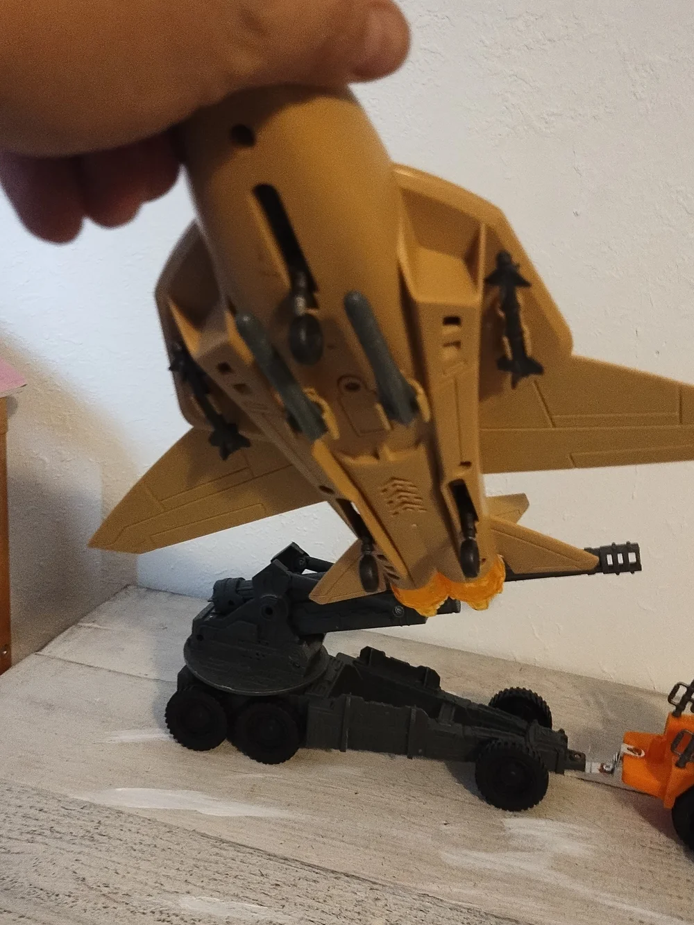 LANARD TOYS the  air command jet with light & soudds works different brands